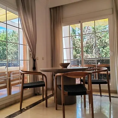 The Heart Of Nueva Andalucia Apartment