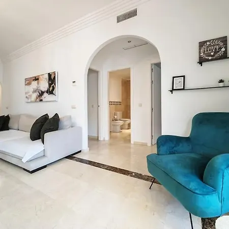 Apartment The Heart Of Nueva Andalucia